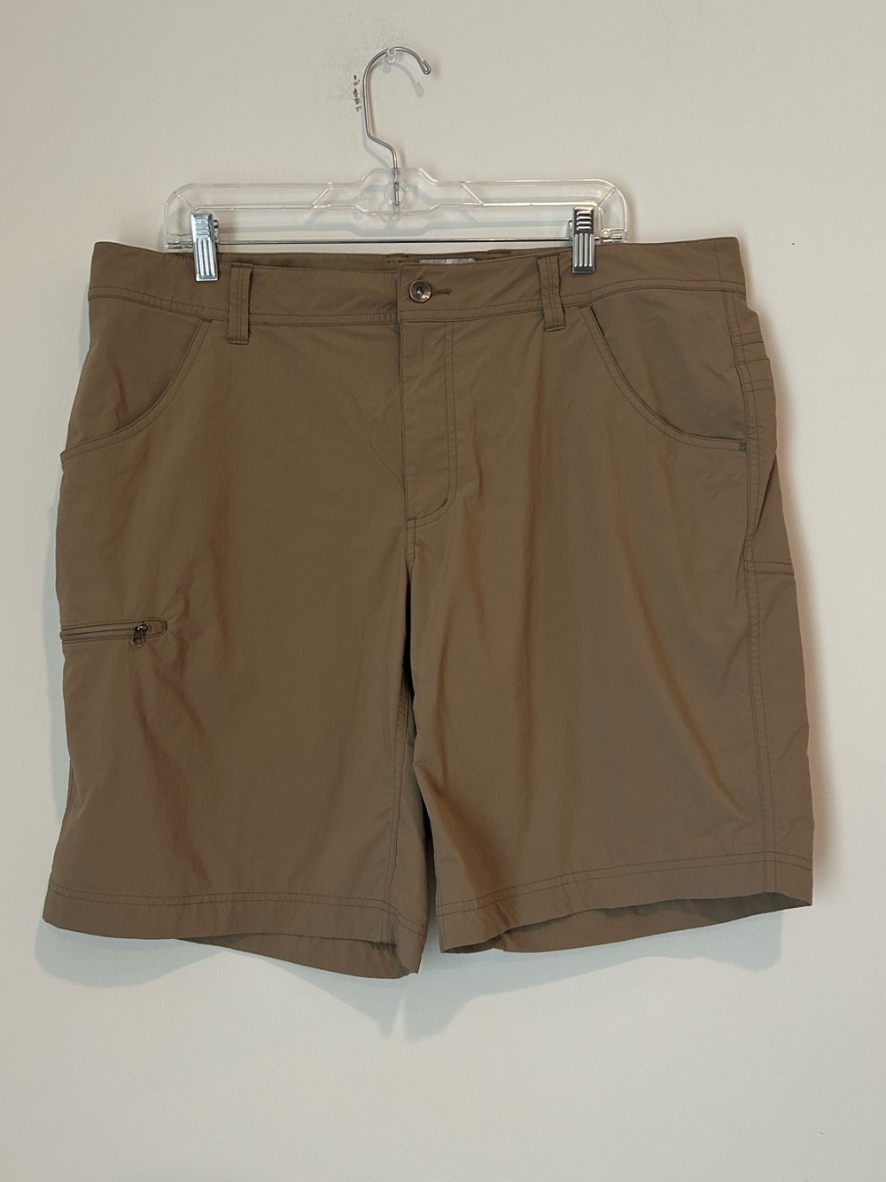 Marmot Men’s 38 Khaki Hiking Shorts